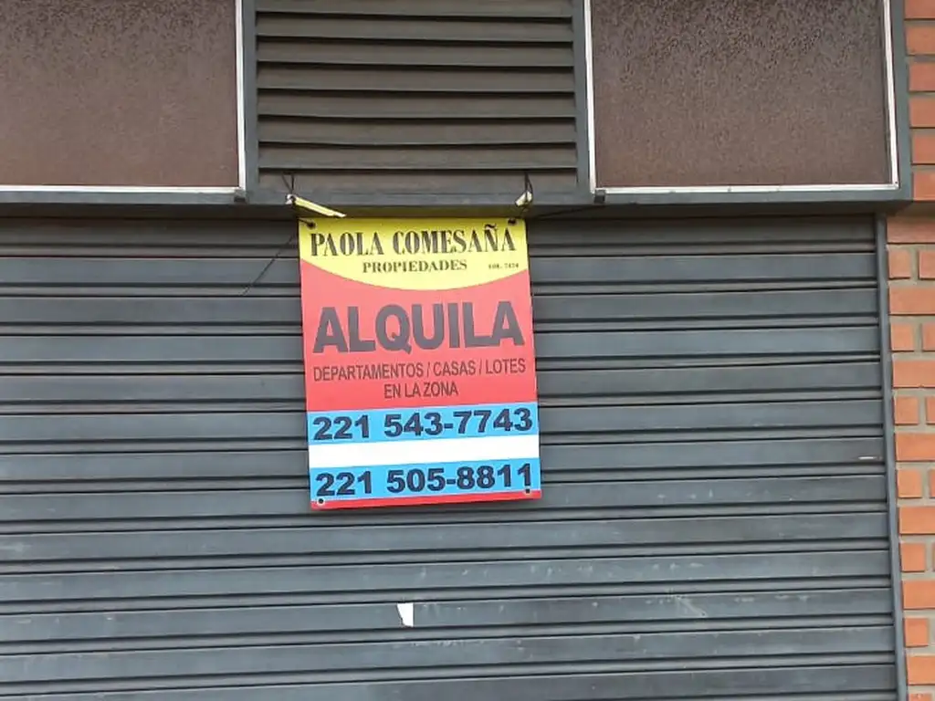 Foto de Local en alquiler en Los Hornos, imagen 1