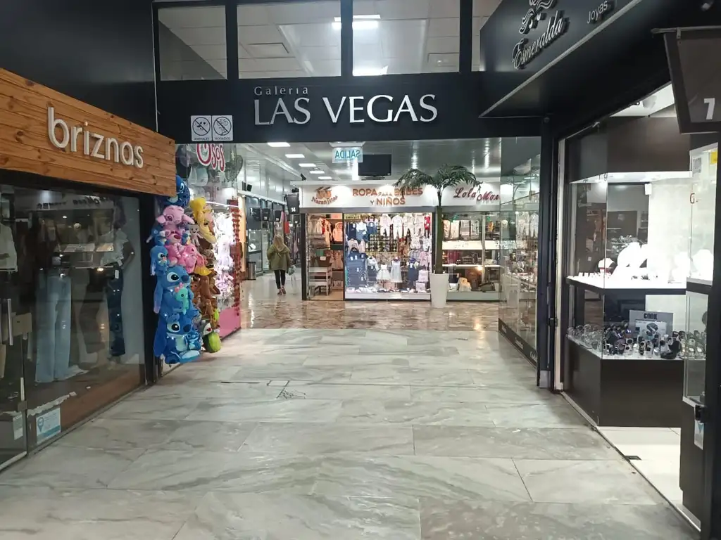 Foto de LOCAL en VENTA en galeria las vegas av. cabildo 2230 belgrano caba, imagen 4
