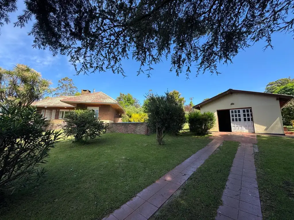 Foto de Garage y Pileta sobre Lote de 600 m2, imagen 2
