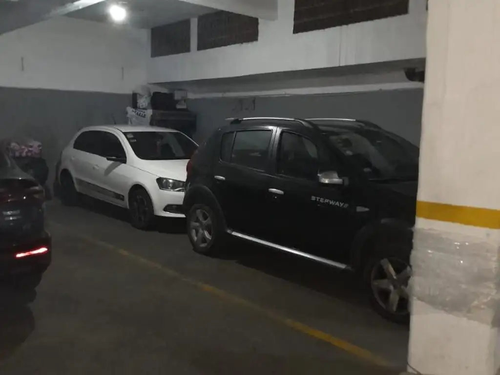 Foto de Venta de Cochera doble fija y cubierta. Almagro, imagen 1