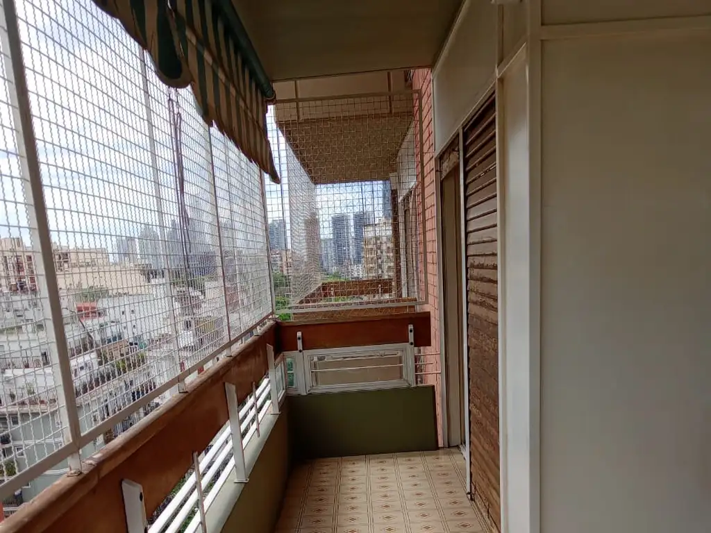 Foto de 4 AMBIENTES CON DEP DE SERVICIO , 3 BAÑOS , COCHERA Y BALCON TERRAZA, imagen 2