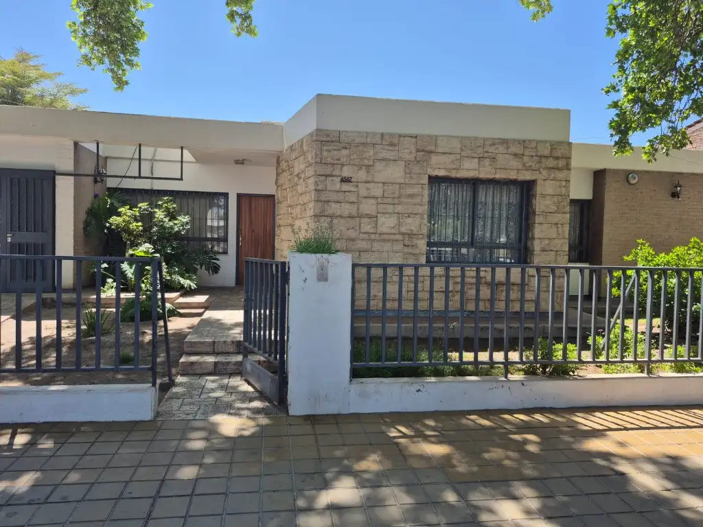 Foto de CASAS - CASA - ZONA OESTE, RIVADAVIA, imagen 1