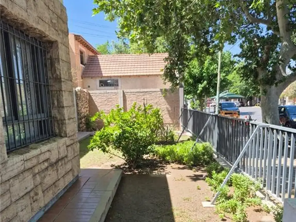 Foto de CASAS - CASA - ZONA OESTE, RIVADAVIA, imagen 2