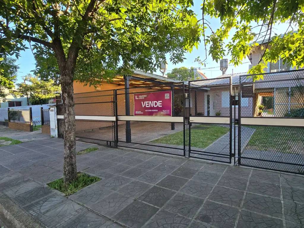 Foto de Casa tipo chalet moderno en excelente estado – a metros del centro, imagen 4