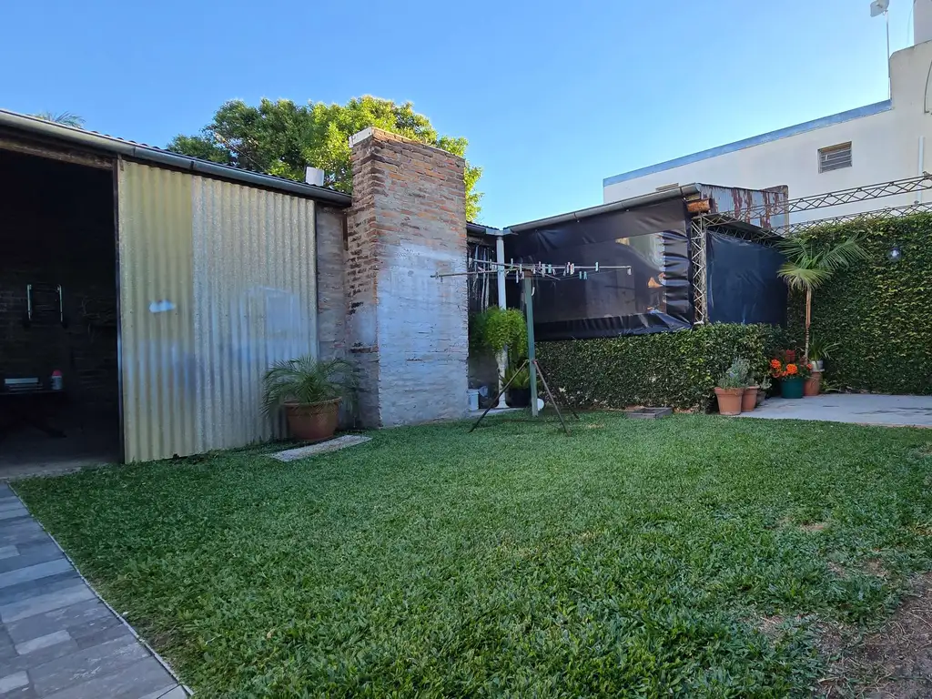 Foto de Casa tipo chalet moderno en excelente estado – a metros del centro, imagen 5