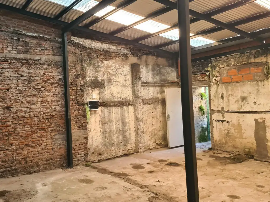 Foto de Depósito 90m² en alquiler en Villa Libertad, imagen 4