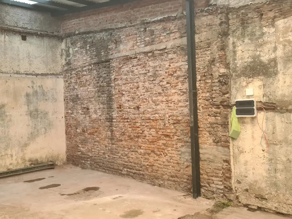 Foto de Depósito 90m² en alquiler en Villa Libertad, imagen 2