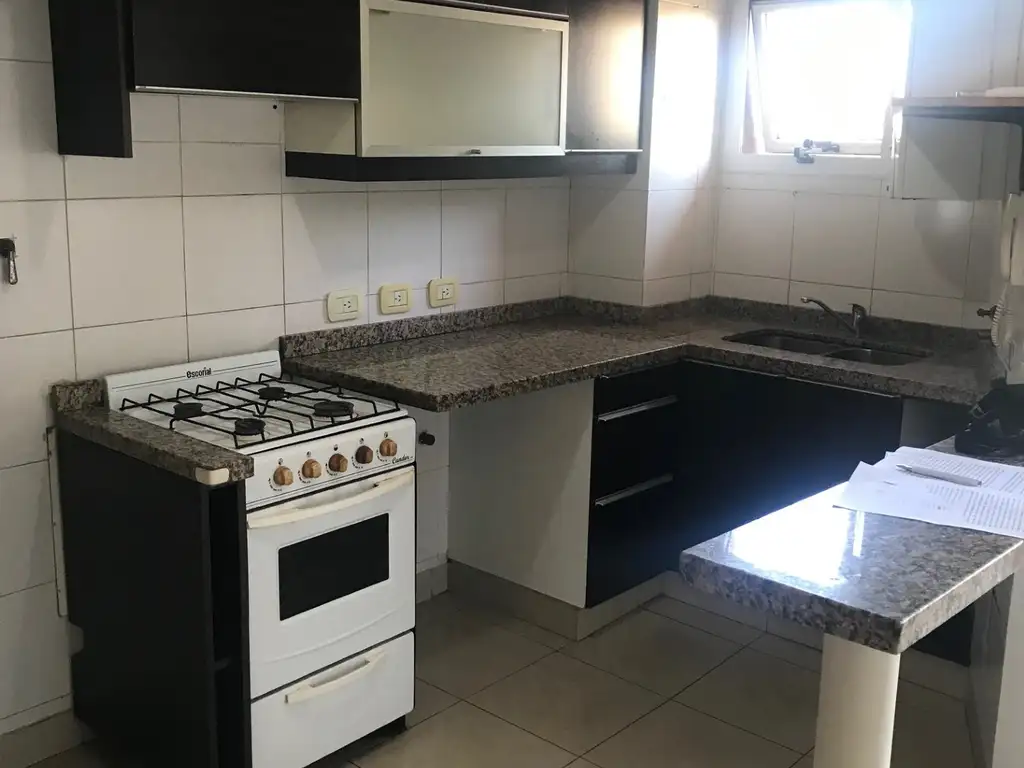 Foto de DEPARTAMENTO DE 2 AMBIENTES CON PARRILLA, imagen 4