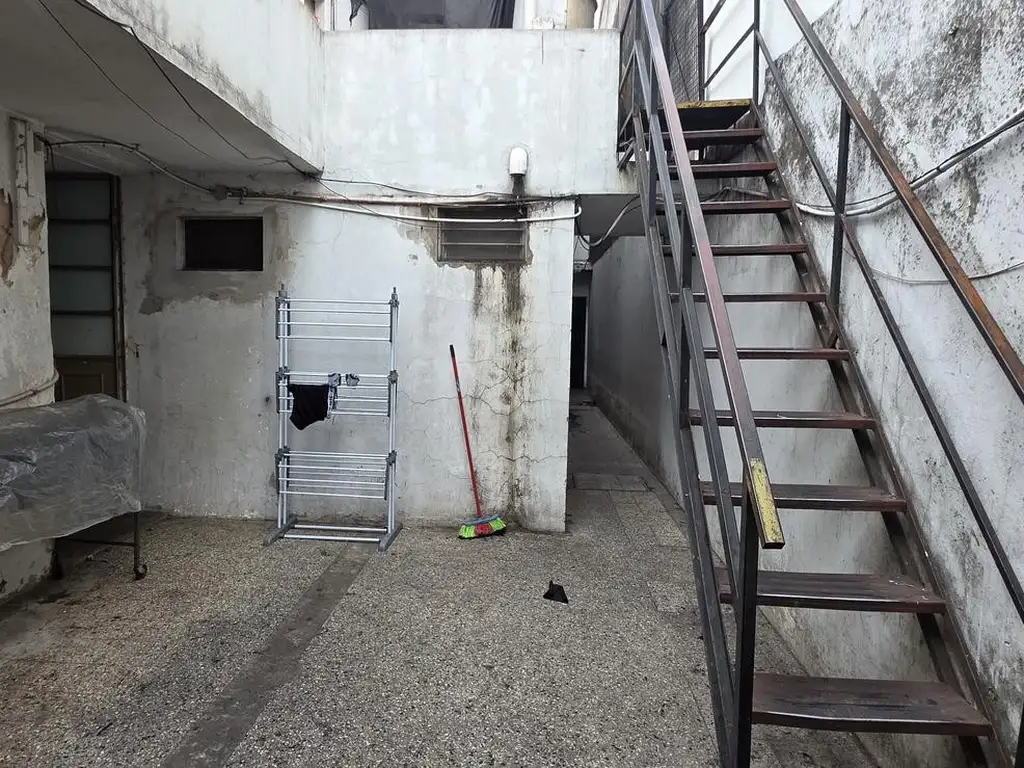 Foto de Excelente 8 amb.+ Deposito + Garage, imagen 5