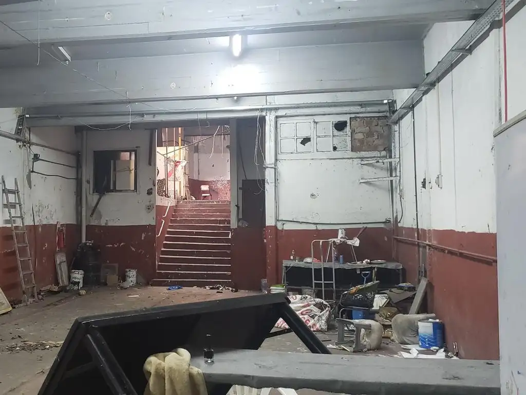 Foto de Deposito con vivienda de 4 ambientes / Terreno en venta , en Flores, imagen 5