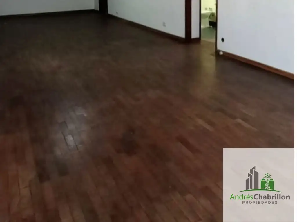 Foto de Departamento 2 dormitorios en alquiler con cochera sobre Peatonal, imagen 2