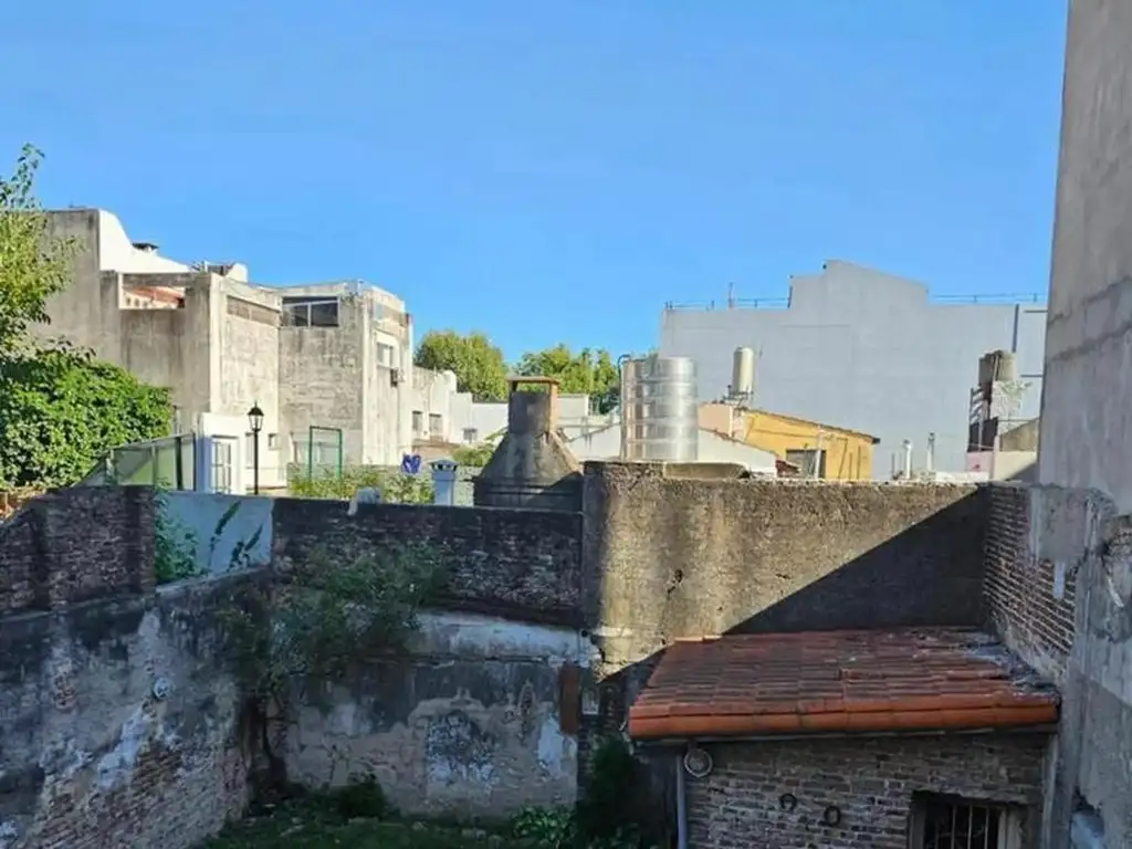 Foto de Casa de 5 ambientes, a refaccionar en Villa Urquiza, imagen 4