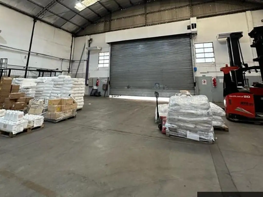 Foto de Galpón en alquiler de 1530m2 ubicado en La Tablada, imagen 4