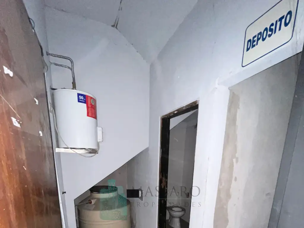 Foto de Local comercial con oficinas en dos plantas, Constitución, imagen 4