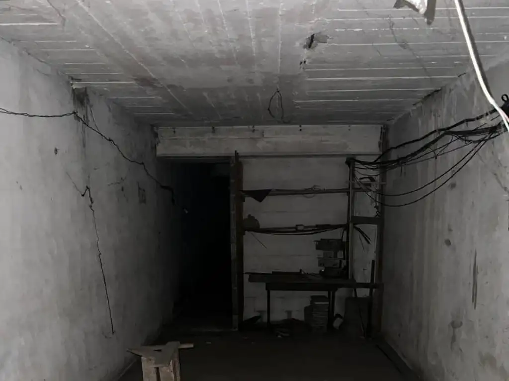 Foto de 140m2 Subs 1/2 c tren con vidriera a Galeria, imagen 5