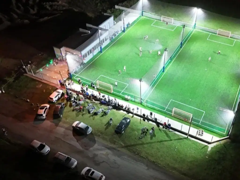 Foto de Complejo deportivo- Barrio Castagnino Ruta 2, imagen 5