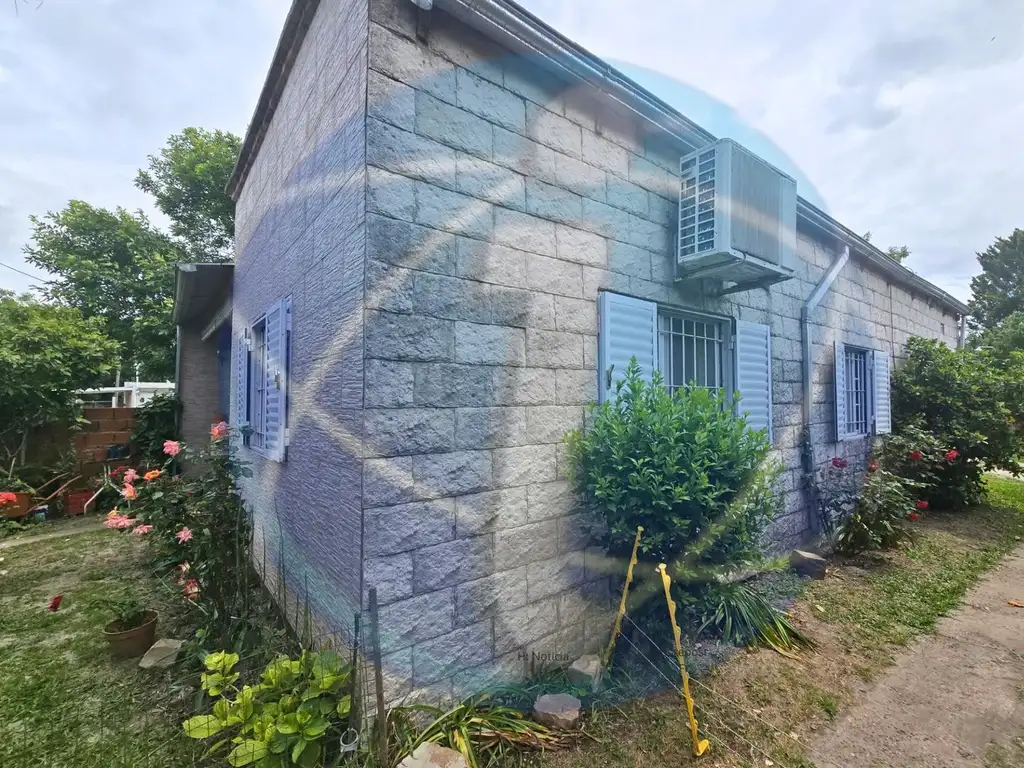 Foto de Casa en venta o permuta por dpto o casa en Gualeguaychú, imagen 3