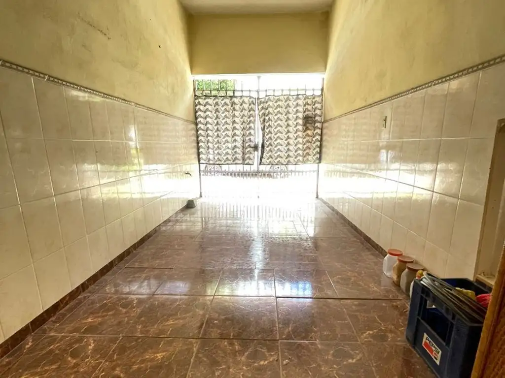 Foto de LOTE PROPIO EN ESQUINA - CASA 3 AMBIENTES C/COCHERA Y TERRAZA + LOCAL, imagen 1