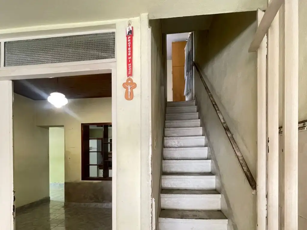 Foto de LOTE PROPIO EN ESQUINA - CASA 3 AMBIENTES C/COCHERA Y TERRAZA + LOCAL, imagen 4