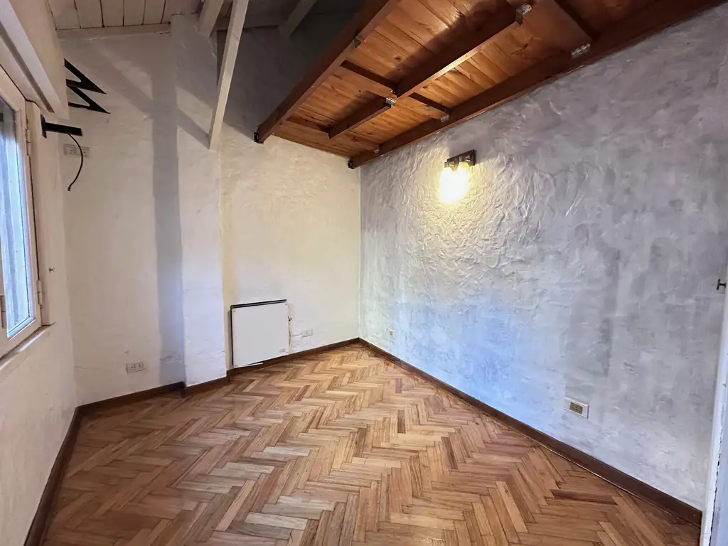 Foto de PH DE 2 AMBIENTES CON AMPLIO JARDIN Y PATIO CENTRICO, imagen 5