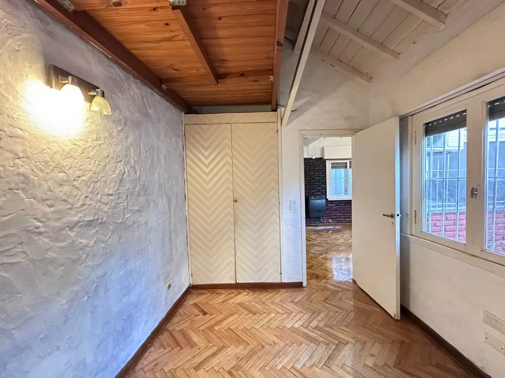 Foto de PH DE 2 AMBIENTES CON AMPLIO JARDIN Y PATIO CENTRICO, imagen 4