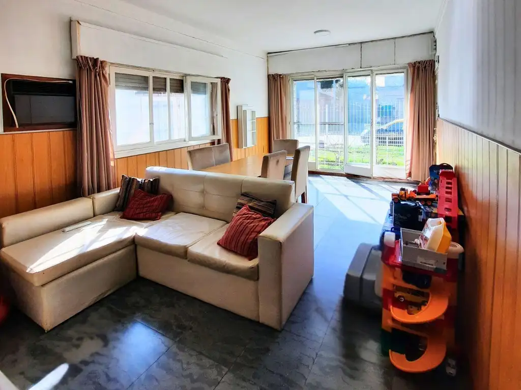 Foto de ALQUILER CASA EN QUILMES, EXCELENTE UBICACIÓN, imagen 3