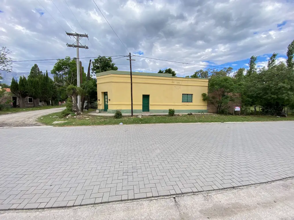 Foto de CASA EN VENTA frente a la Plaza de Las Chacras, pedanía La Paz, imagen 3