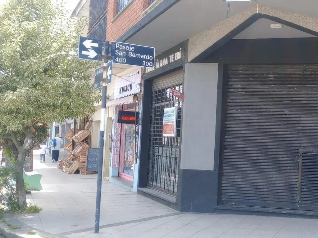 Foto de Alquiler Local comercial apto varios rubros., imagen 5