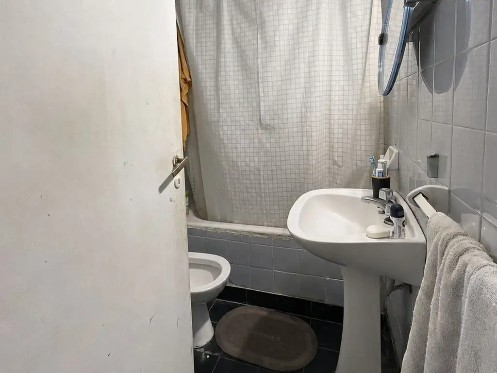 Foto de Departamento tipo PH 3 Ambientes - Flores - Permuta Menor valor, imagen 5