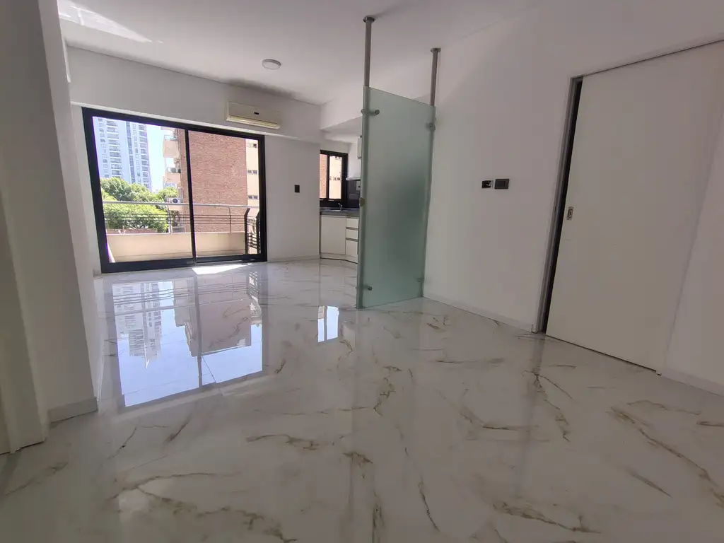 Foto de Departamento 2 ambientes contrafrente con balcón, imagen 3