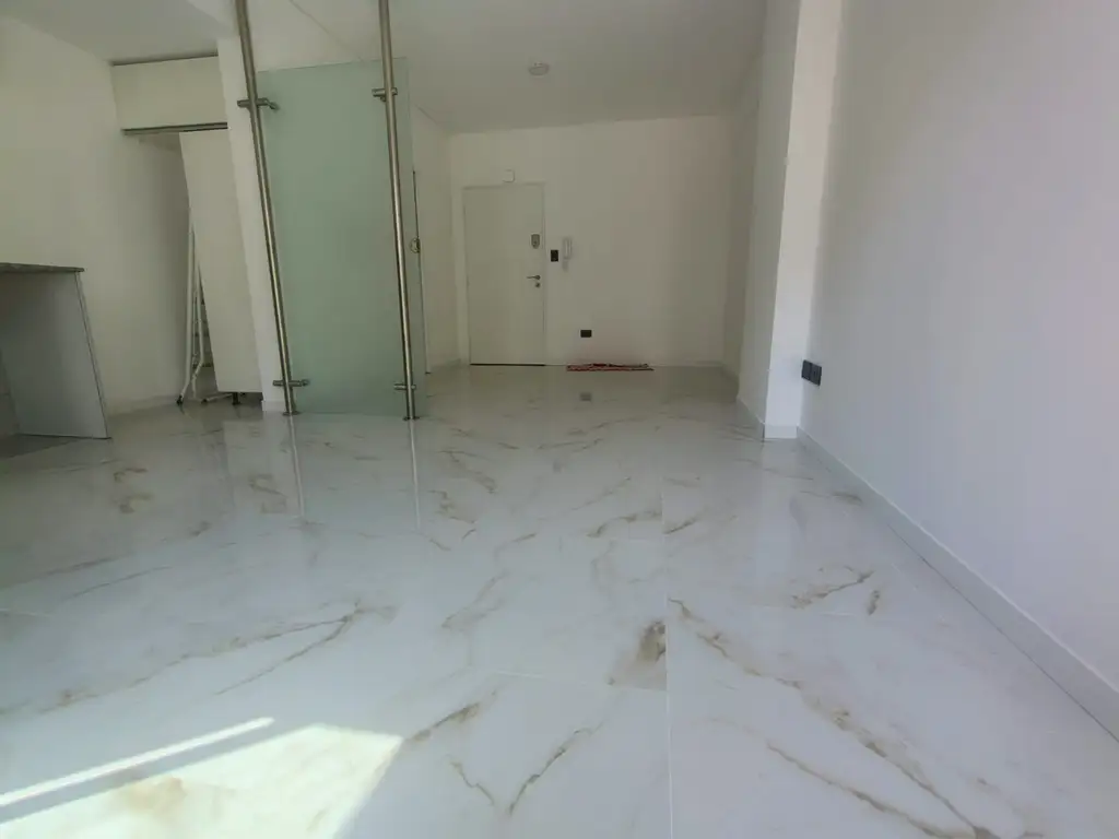 Foto de Departamento 2 ambientes contrafrente con balcón, imagen 4