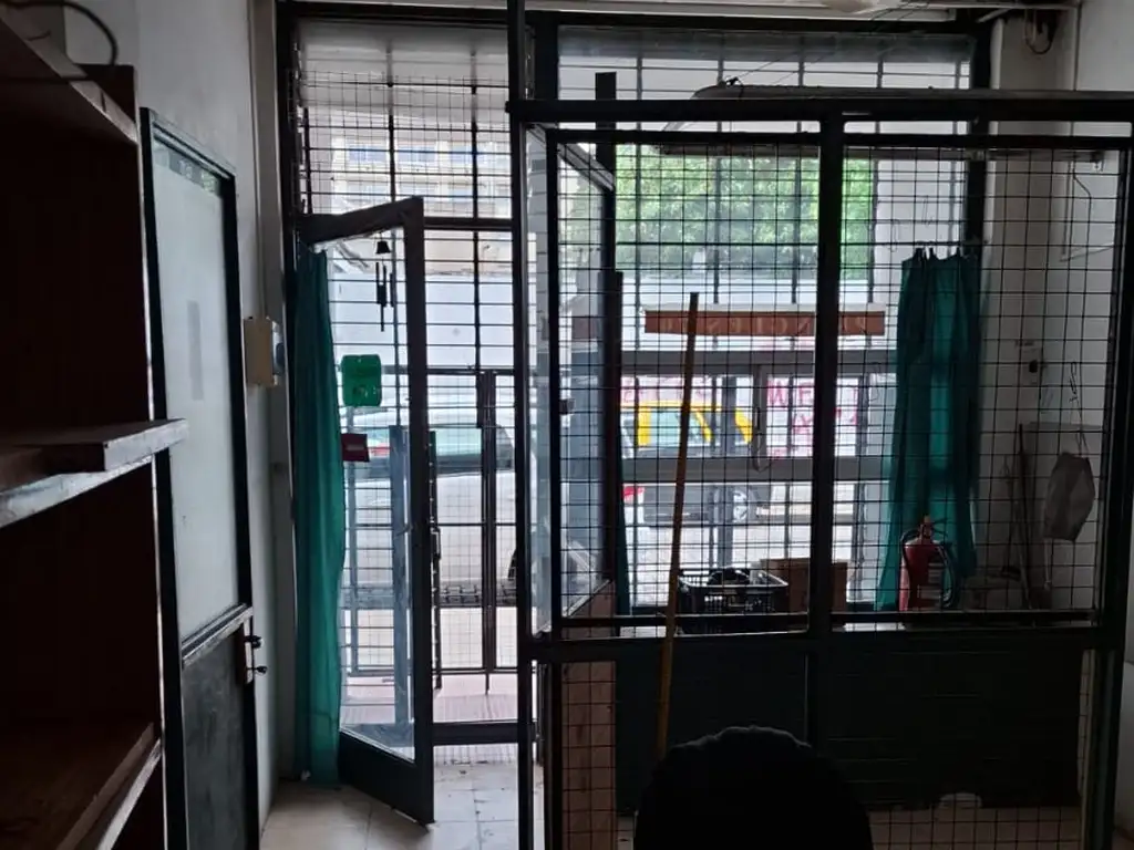 Foto de Local en venta en Almagro - Bajas expensas - Apto credito, imagen 4