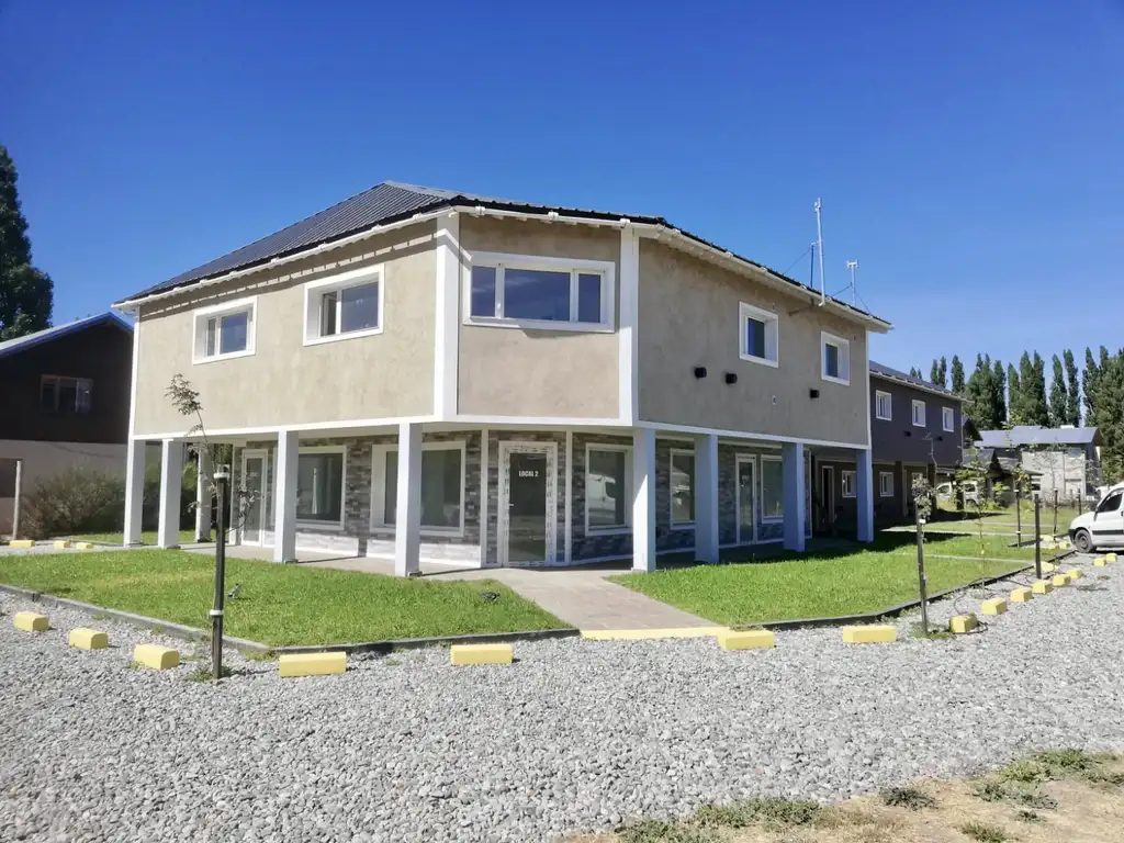 Foto de Excelente departamento de dos ambientes (en planta alta), sin patio y, imagen 1