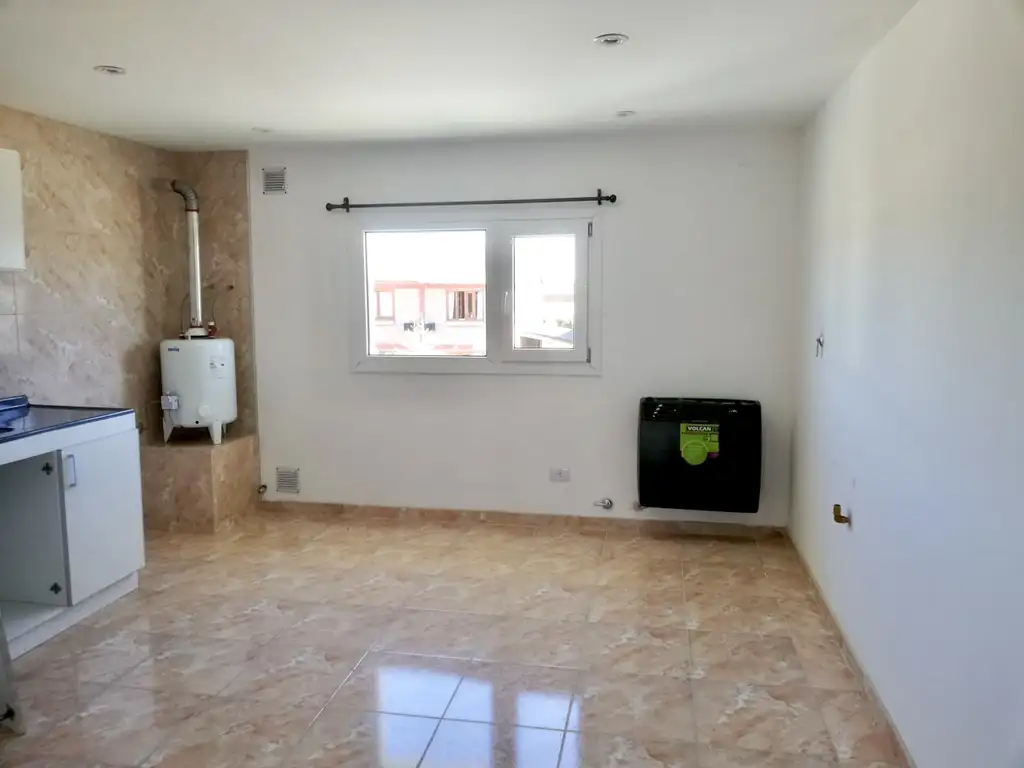 Foto de Excelente departamento de dos ambientes (en planta alta), sin patio y, imagen 4