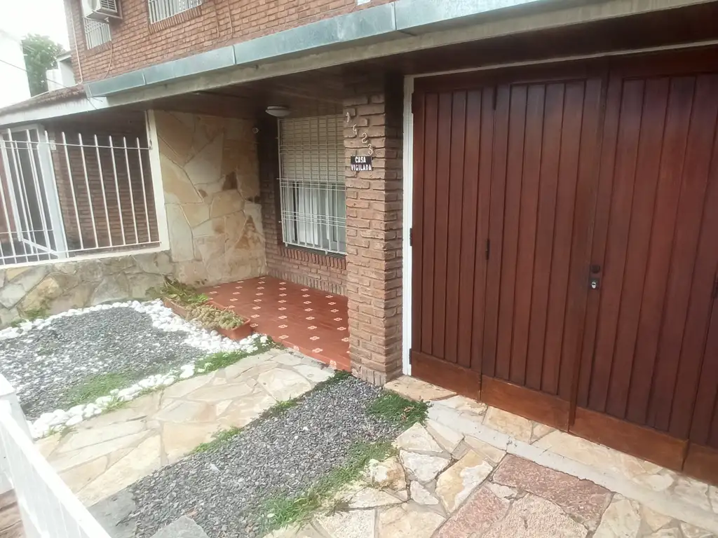 Foto de Casa 4 ambientes Martinez, imagen 2