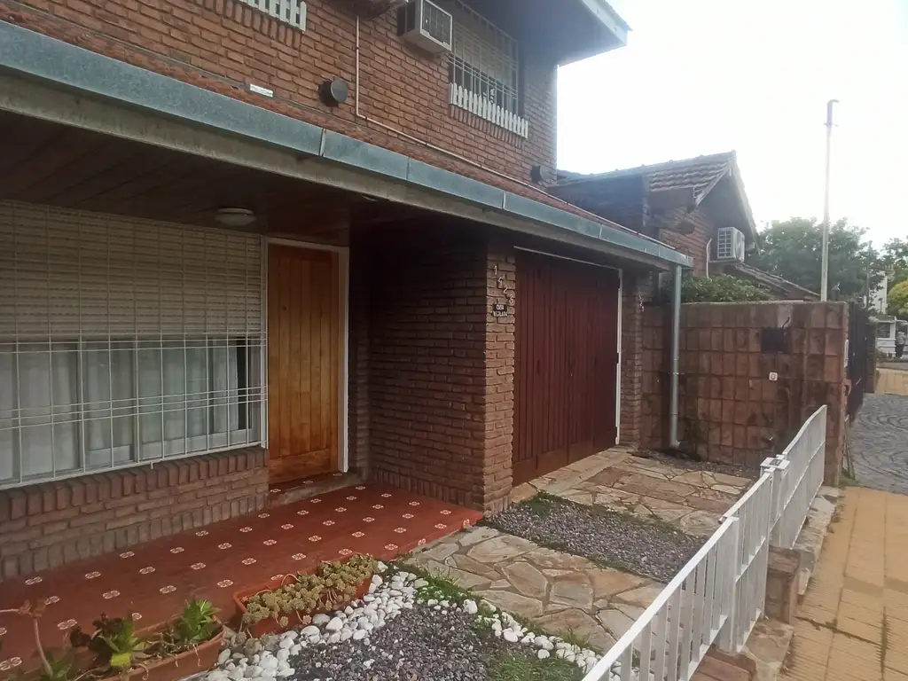 Foto de Casa 4 ambientes Martinez, imagen 1
