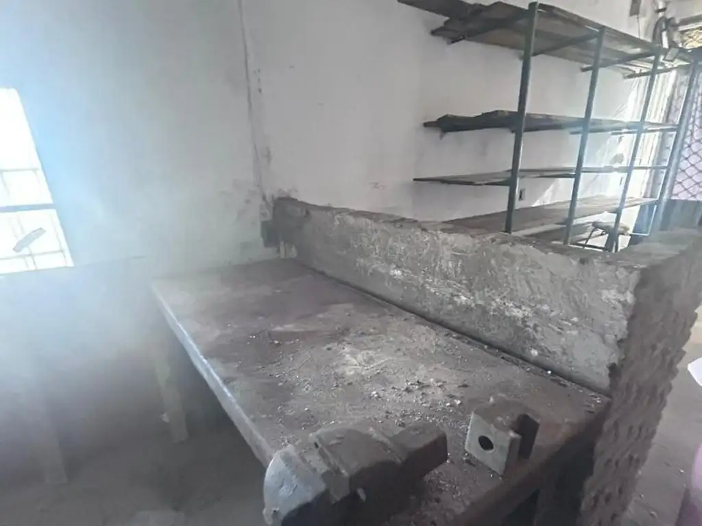 Foto de LOCAL AV ROCA, imagen 2