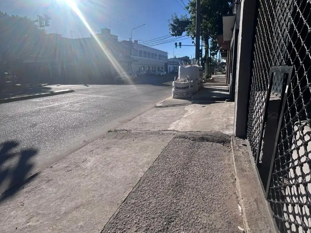 Foto de LOCAL AV ROCA, imagen 3