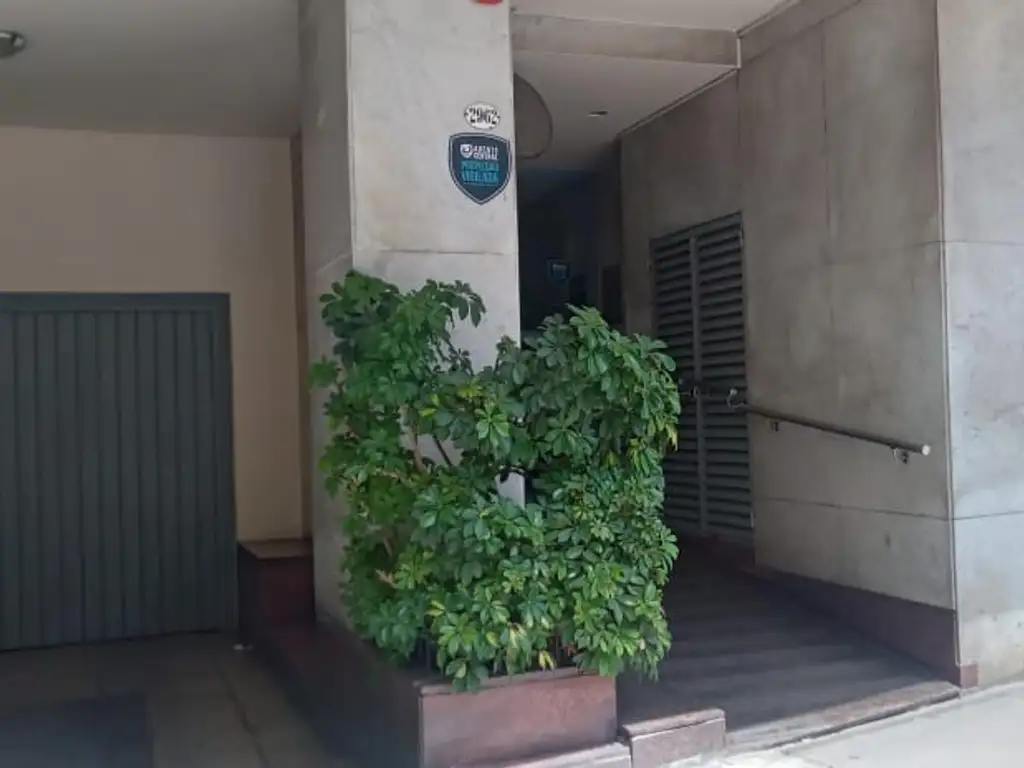 Foto de Departamento monoambiente con/patio Recoleta, imagen 2