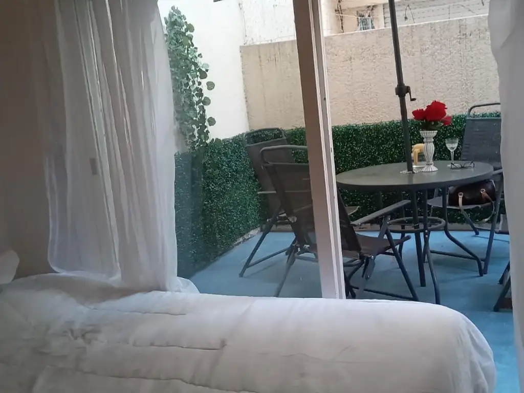 Foto de Departamento monoambiente con/patio Recoleta, imagen 1
