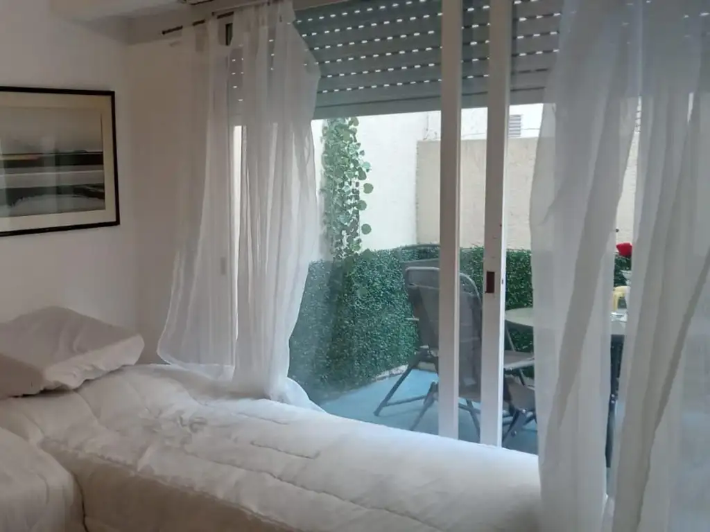 Foto de Departamento monoambiente con/patio Recoleta, imagen 4