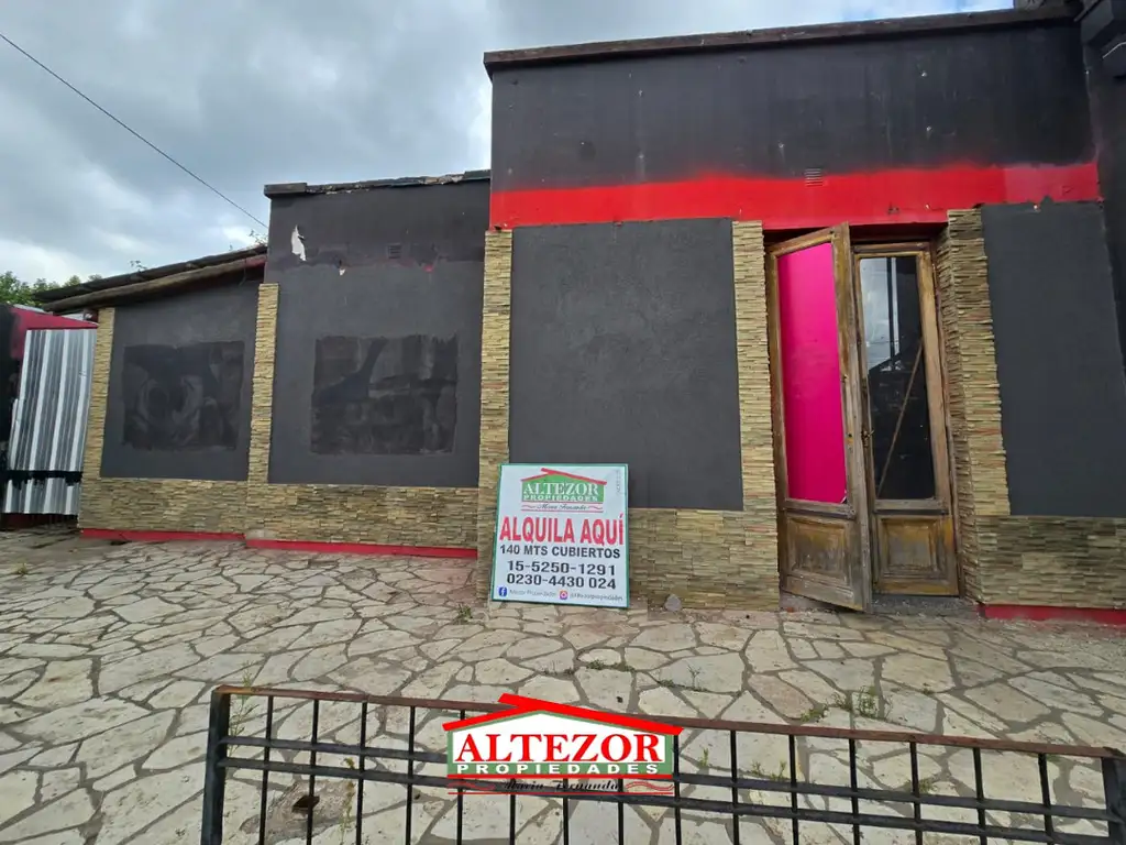 Foto de Salón en alquiler - Pilar, imagen 1