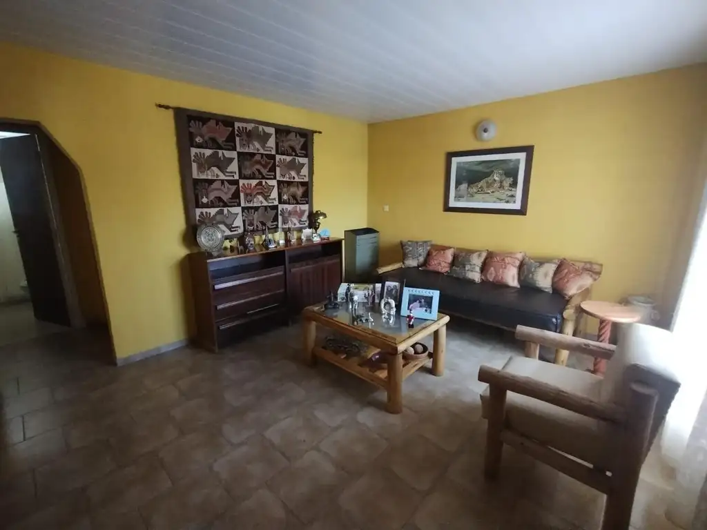 Foto de Venta. Casa 3 ambientes + dpto. Colinas P. Ramos., imagen 2