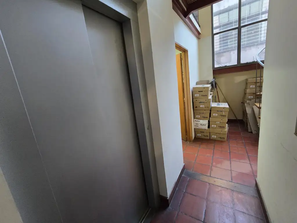 Foto de Oficina comercial apta vivienda Pasaje de la Piedad, imagen 2