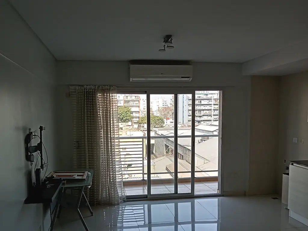 Foto de Departamento en alquiler en Caballito de 2 ambientes al frente con, imagen 3