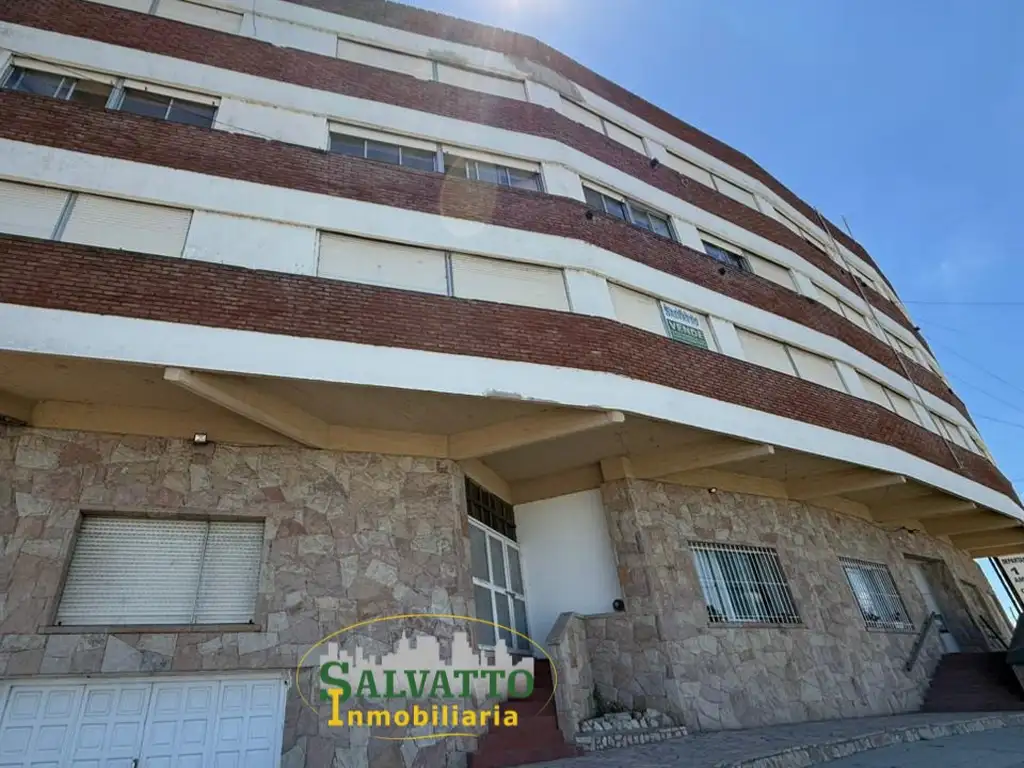 Foto de DEPARTAMENTO EN VENTA DE 4 AMBIENTES FRENTE AL MAR EN PUNTA MOGOTES, imagen 3