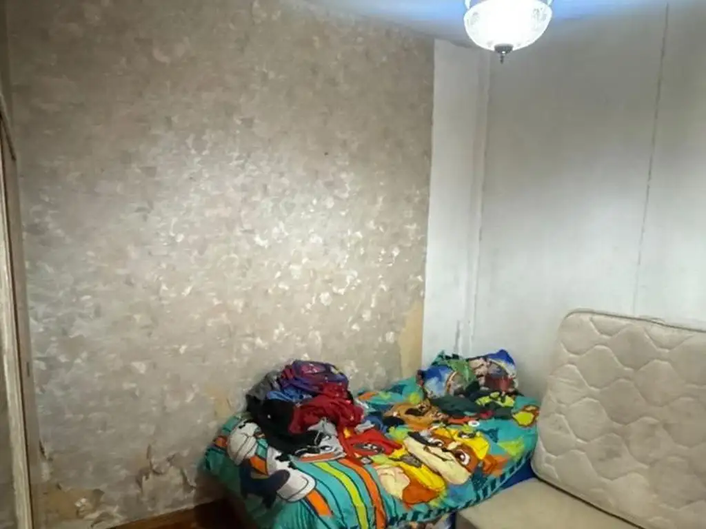 Foto de EXCELENTE CASA 5 AMBIENTES CON ESPACIOS AMPLIOS, QUINCHO, GARAGE Y LOCAL, imagen 4