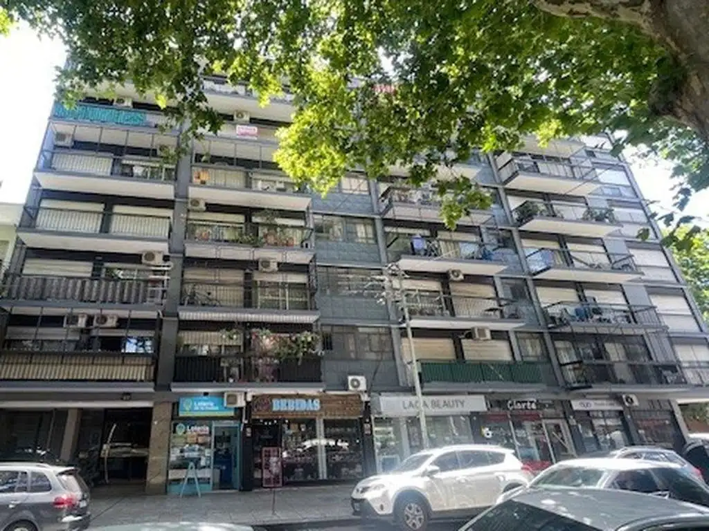 Foto de 2 amb. muy amplio al frente con balcon, imagen 5
