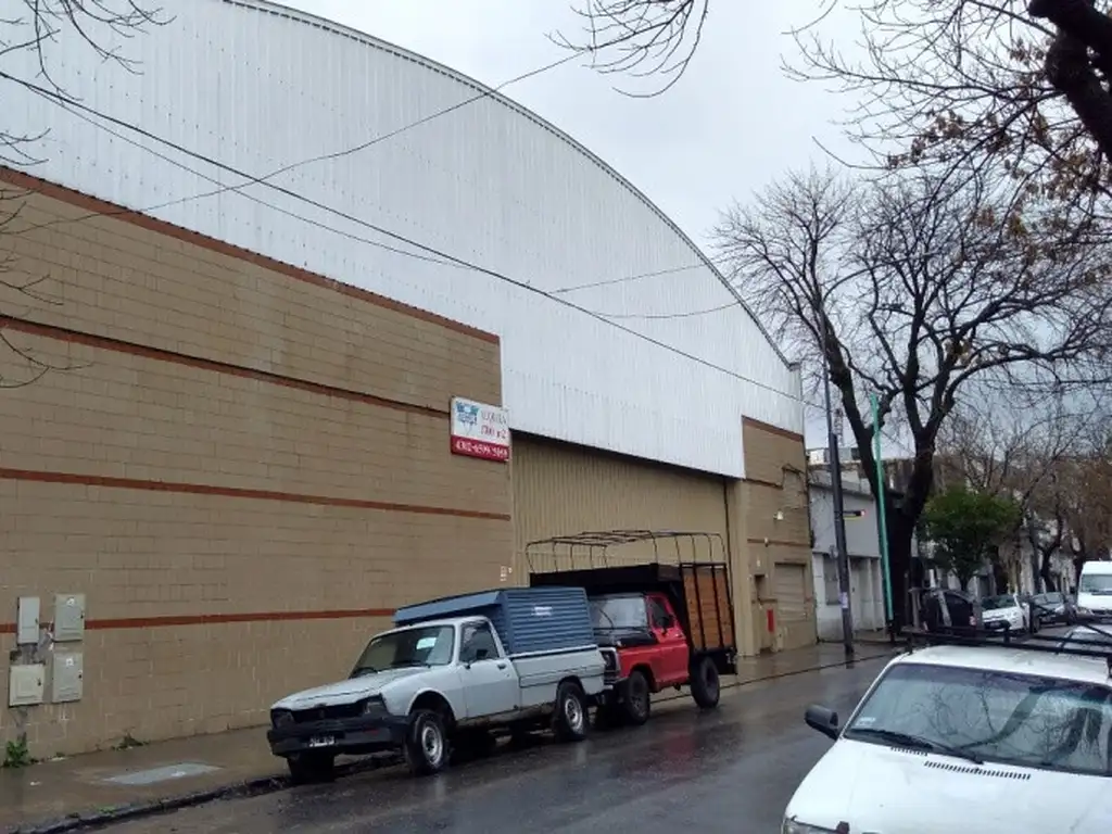 Foto de Galpón en alquiler en Barracas de 1.700 m2, imagen 3