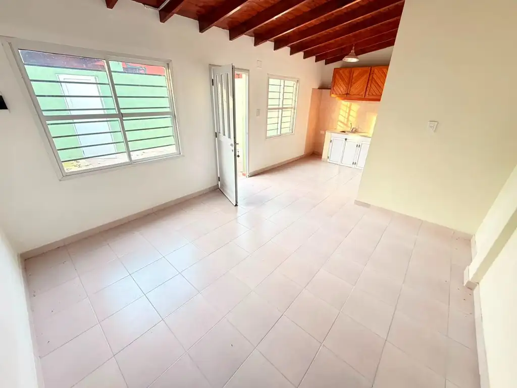 Foto de ALQUILER DOS AMBIENTES CON PATIO, imagen 3
